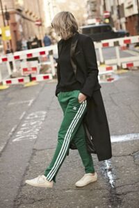 Minimalista Tips: Αυτό Είναι το Outfit που Συνδυάζει Άνεση και Στυλ