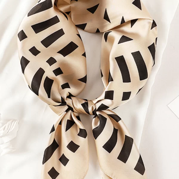 φουλάρι OKTAVIA 70x70 cm - 1