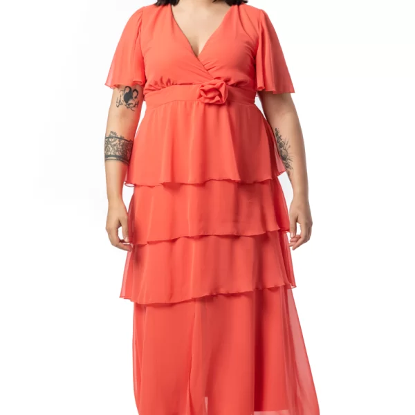 Φόρεμα με βολάν και άνοιγμα σε κοραλλί χρώμα