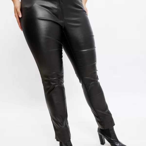 Coated παντελόνι σε μαύρο χρώμα