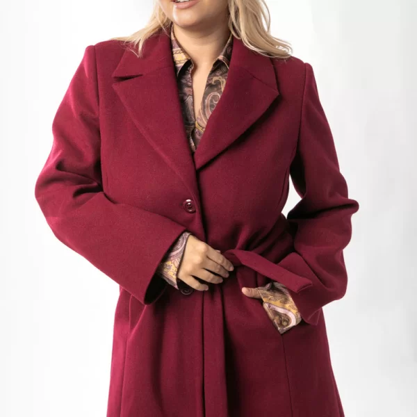 Ημίπαλτο με ζώνη σε μπορντώ χρώμα