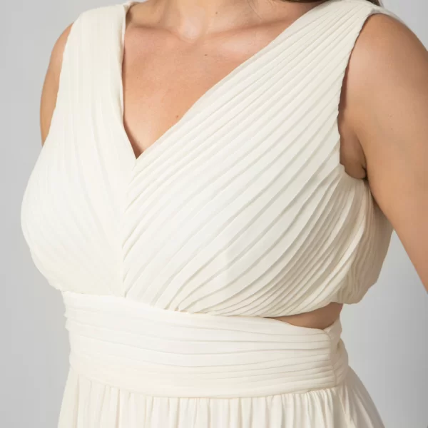 Maxi φόρεμα με cut out σε εκρού χρώμα