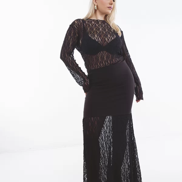 Φούστα με δαντέλα στο τελείωμα σε μαύρο χρώμα