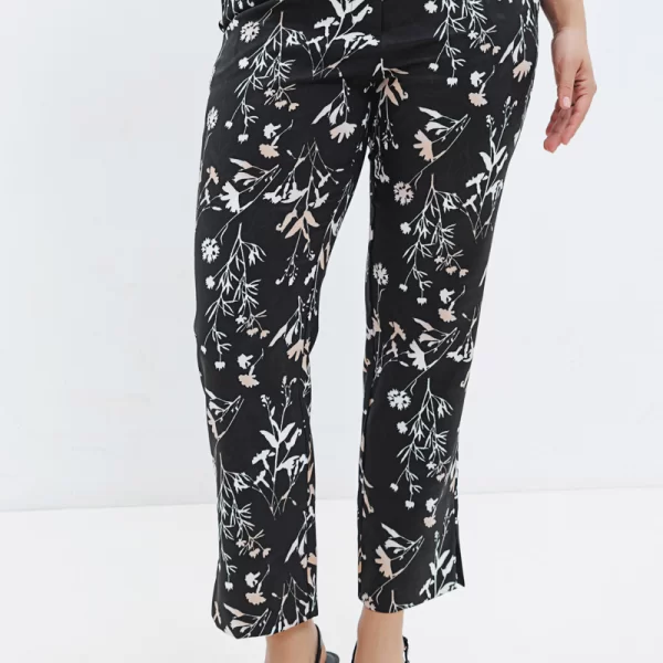 Floral παντελόνι με λάστιχο στο πίσω μέρος σε μαύρο χρώμα