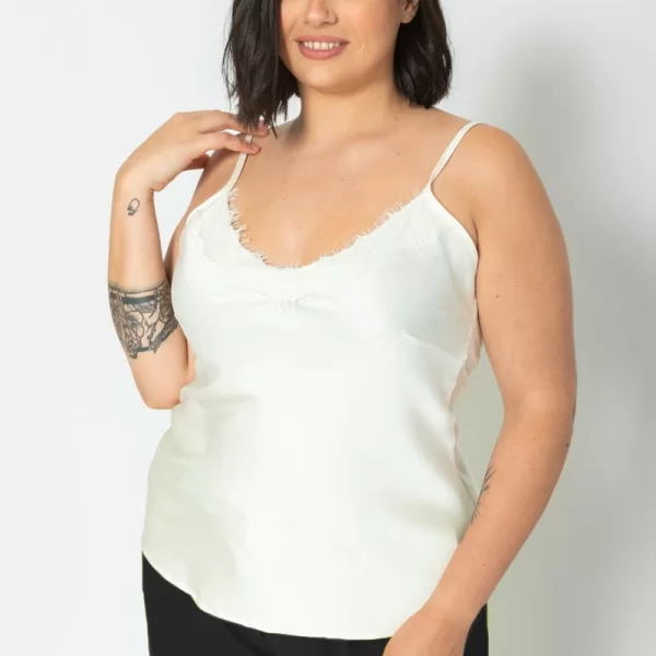 Σατέν τοπ με δαντέλα σε εκρού χρώμα