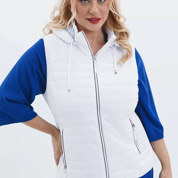 Κοντό αμάνικο μπουφάν με κουκούλα σε λευκό χρώμα