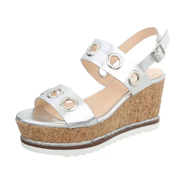 Γυναικείες πλατφόρμες με μεταλλικές λεπτομέρειες - Ασημί 0682-Ασημί