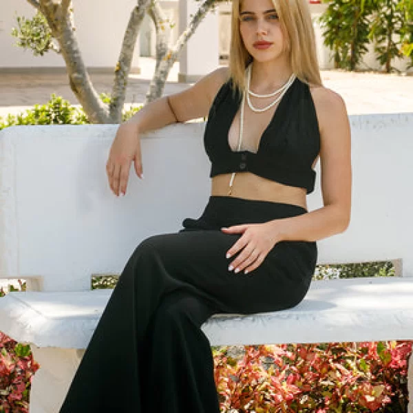 Sun Sea & Roses – Turin Crop Top Black