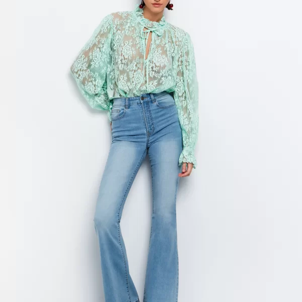 Μπλούζα από δαντέλα με δέσιμο - ΜΕΝΤΑ