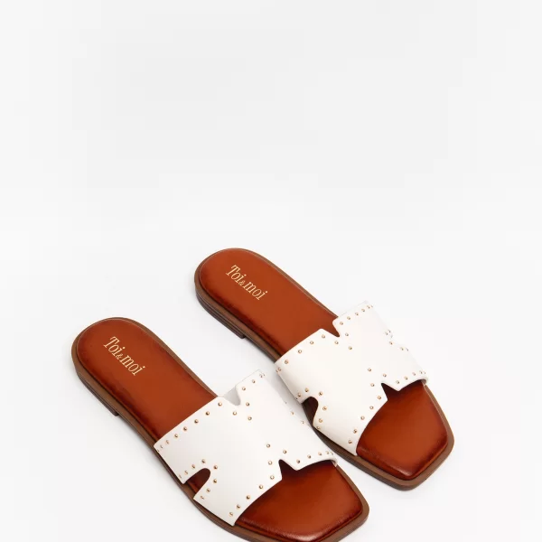 Flat πέδιλο με τρουκ - ΛΕΥΚΟ