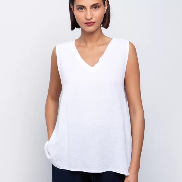 Αμάνικο τοπ σε ανάγλυφη υφή - ΛΕΥΚΟ