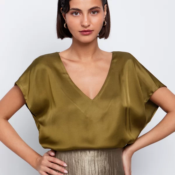 Viscose-σατινέ μπλούζα με V - ΛΑΔΙ