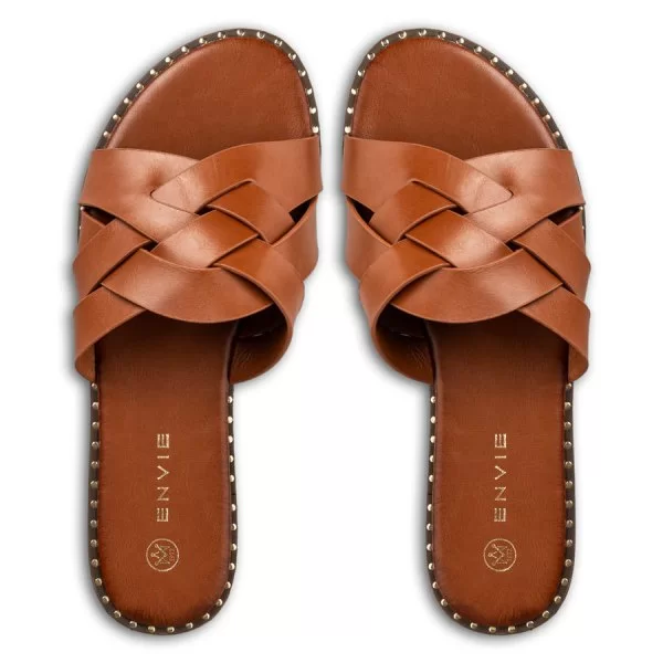 FLAT SANDALS