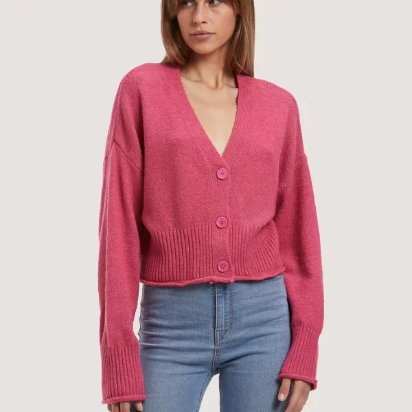 Πλεκτή cropped ζακέτα με V λαιμό και κουμπιά