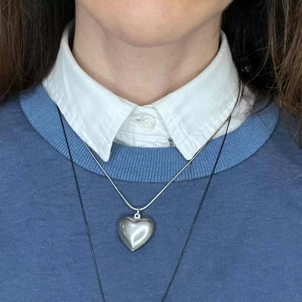 Ατσάλινη ασημί ματ καρδιά μενταγιόν σε αλυσίδα