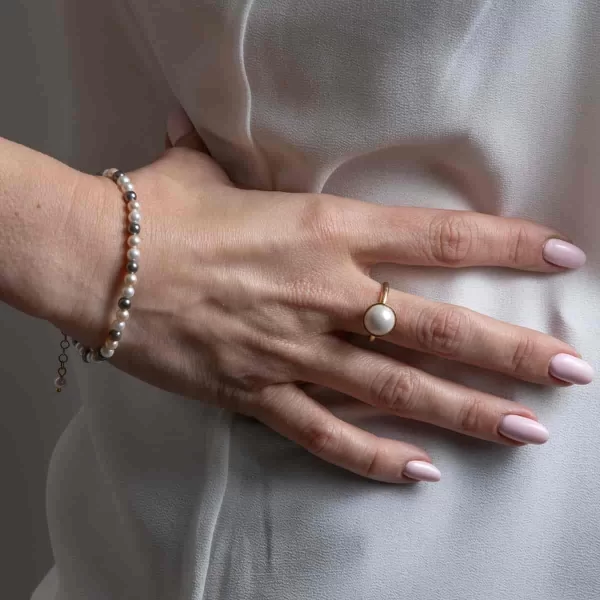 Χειροποίητο φιλντισένιο βραχιόλι CUORO με μικρές πέτρες λευκό γκρι σομόν