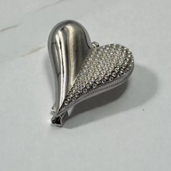 ΚΑΡΦΙΤΣΑ ΑΤΣΑΛΙ ΑΣΗΜΙ ΚΑΡΔΙΑ ΜΕ ΣΤΡΑΣ