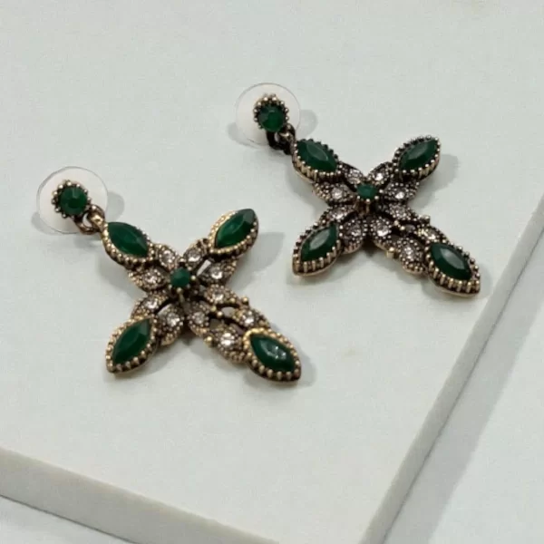 ΣΚΟΥΛΑΡΙΚΙA ΚΡΕΜΑΣΤΑ ΣΤΑΥΡΟΣ ΜΕ ΠΡΑΣΙΝΗ ΠΕΤΡΑ ΚΑΙ ΣΤΡΑΣ