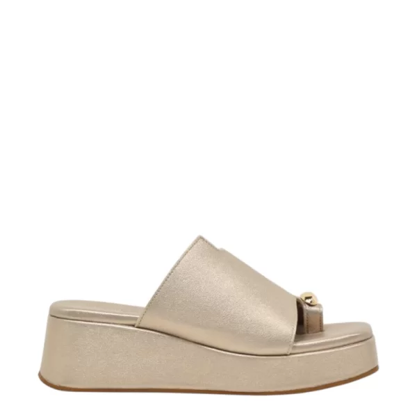 Γυναικείες παντόφλες/flatforms KOMIS&KOMIS C79 χρυσό δέρμα