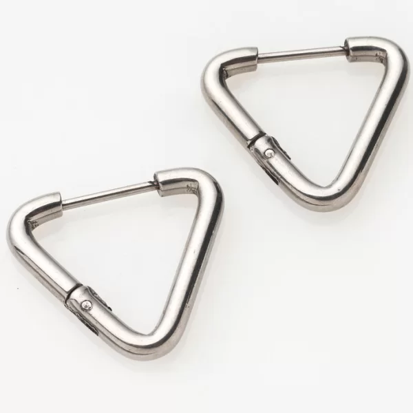 ΑΣΗΜΙ ΣΚΟΥΛΑΡΙΚΙΑ ΣΕ ΤΡΙΓΩΝΟ ΣΧΗΜΑ