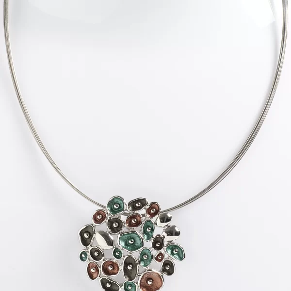 ΚΟΛΙΕ ΑΠΌ ΓΚΡΙ ΔΕΡΜΑ ΜΕ ΣΤΡΟΓΓΥΛΟ ΔΙΑΚΟΣΜΗΤΙΚΟ ΚΡΕΜΑΣΤΟ