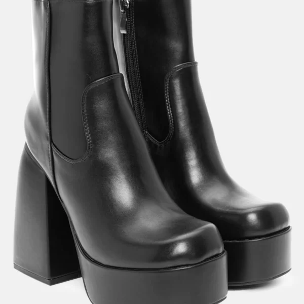 Μποτάκια με Τακούνι & Φιάπα - Μαύρο