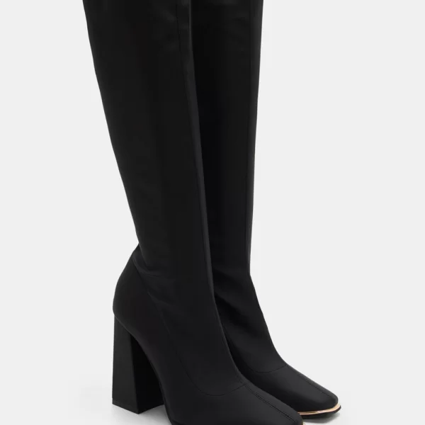 Μπότες με Μεταλλική Λεπτομέρεια - Μαύρο