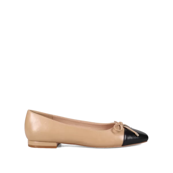 Μπεζ μπαλαρίνα