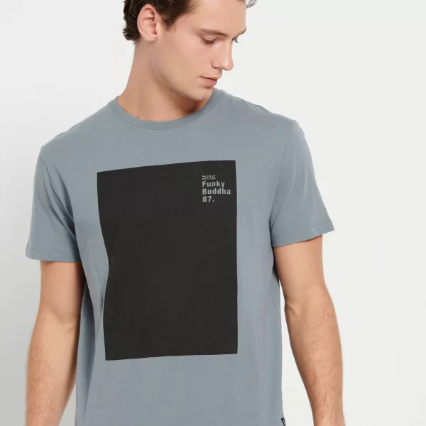 Relaxed fit t-shirt με τύπωμα στο στήθος