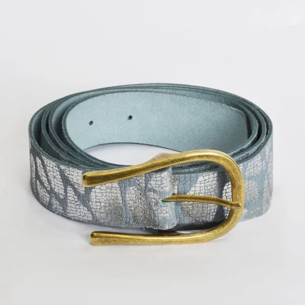 Δερμάτινη snakeskin ζώνη με metallic μοτίβο