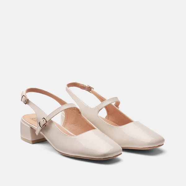 Μπαλαρίνες λουστρίνι με λουράκι και μικρό τακούνι