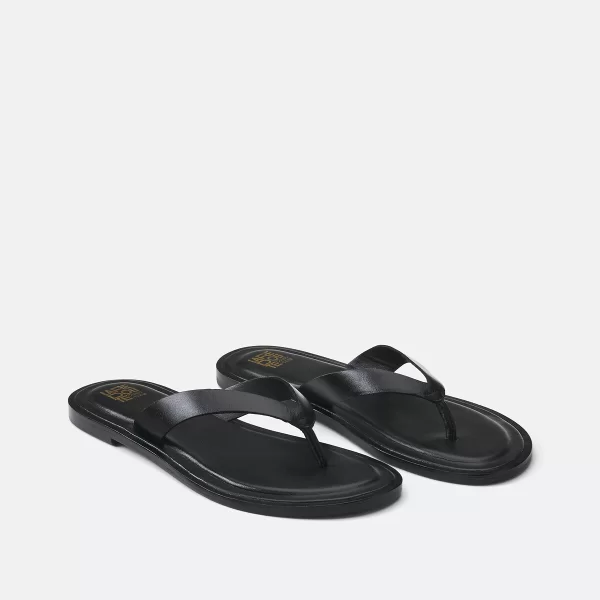 Επίπεδα δερμάτινα σανδάλια τύπου σαγιονάρα