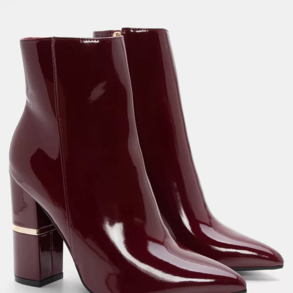 Μποτάκια Μυτερά με Μεταλλική Λεπτομέρεια - Μπορντό-Λουστρίνι
