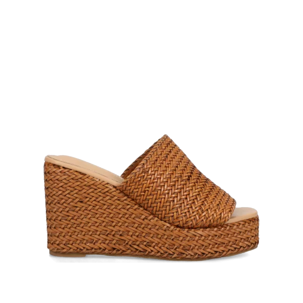 Ταμπά ψάθινη πλατφόρμα