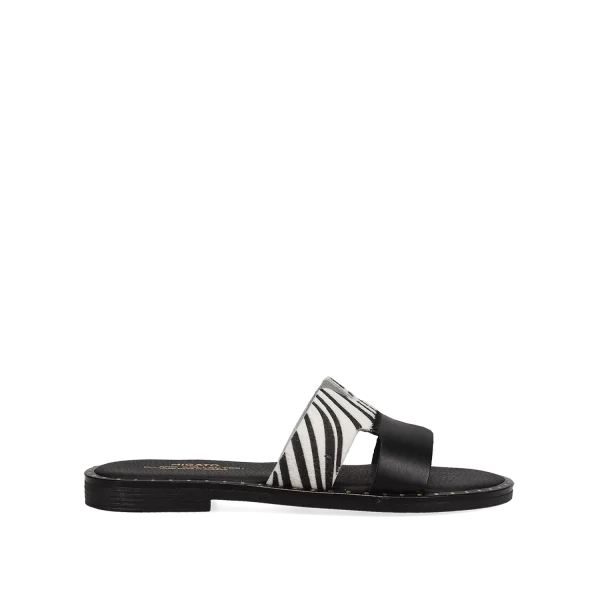 Μαύρο σανδάλι