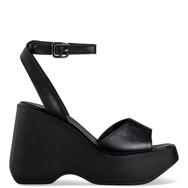PLATFORM HEEL SANDALS