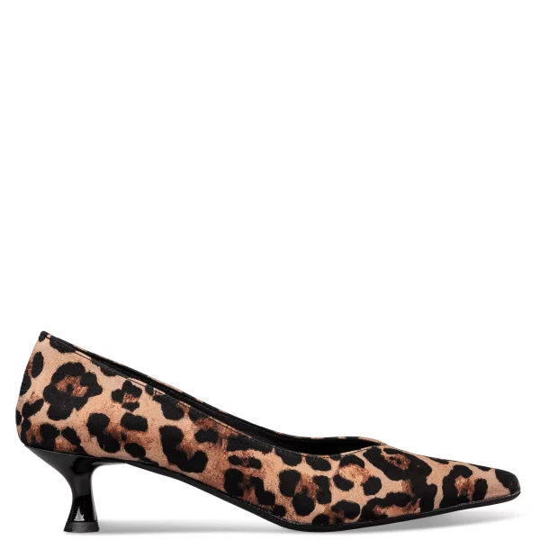 KITTEN HEEL PUMPS