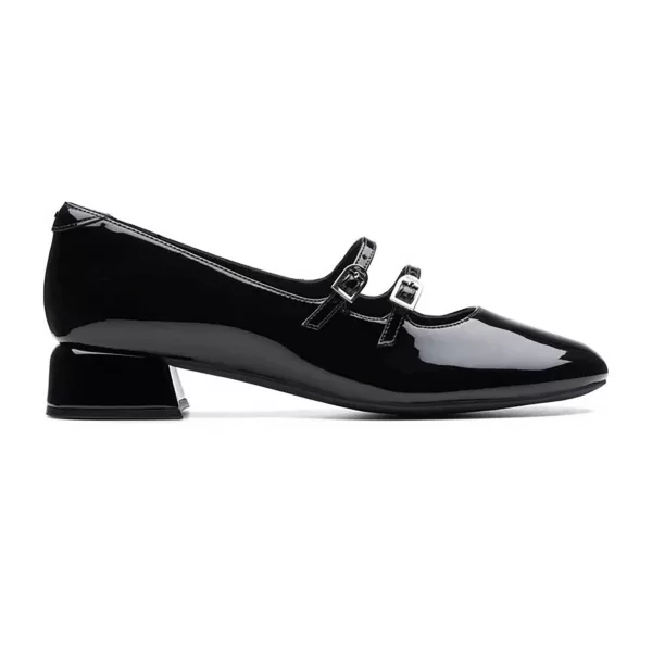 Clarks γυναικείες μπαλαρίνες μονόχρωμες με λουστρίνι 