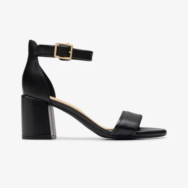 Clarks γυναικεία δερμάτινα πέδιλα με χοντρό τακούνι 