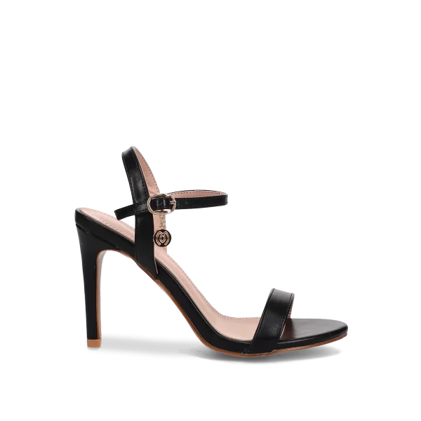 Μαύρο πέδιλο