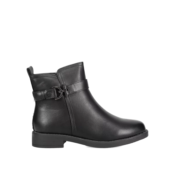 Μαύρο μποτάκι