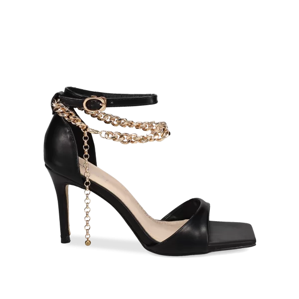 Μαύρο πέδιλο