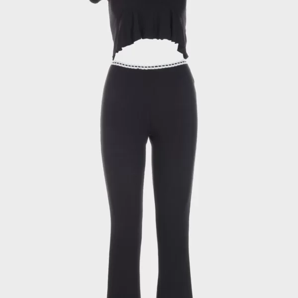 Πιτζάμα γυναικεία με λεπτομέρειες δαντέλας ΜΑΥΡΟ