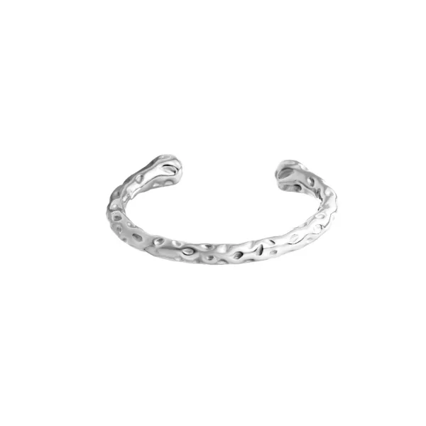 Ανοιχτή χειροπέδα με ανάγλυφο σχέδιο από ανοξείδωτο ατσάλι σε ασημένια απόχρωση