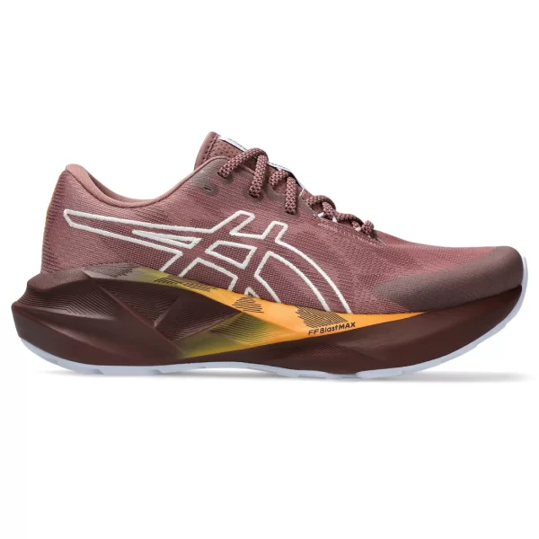 ASICS Novablast 5 TR 1012B911600