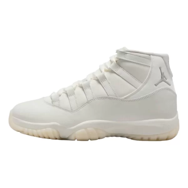 Ψηλά Sneakers Nike 11 Retro Pearl