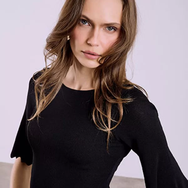 Τοπ με κυματιστό τελείωμα SQ7906.4655+2