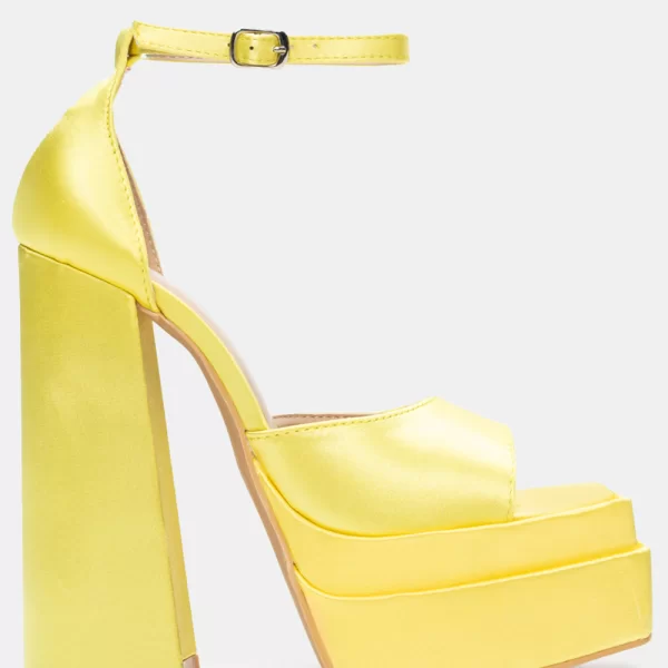 Πέδιλα με Διπλή Φιάπα & Μπαρέτα - Κίτρινο