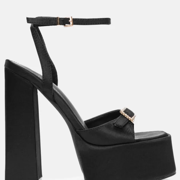 Πέδιλα Σατέν με Φιάπα & Διακοσμητική Τόκα απο Strass - Μαύρο