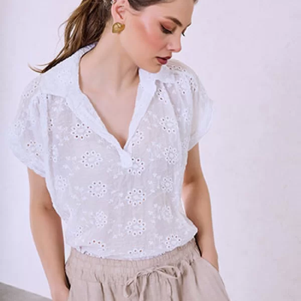 Τοπ κεντητό διάτρητο με γιακά SQ7751.4021+1